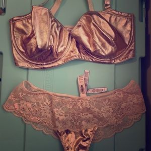 Victoria’s Secret Set